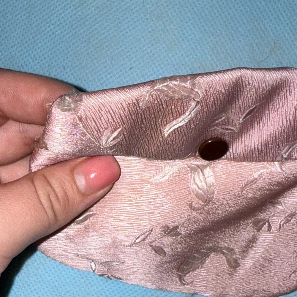 Elegant Pink Floral Women's Bag - Picture 2 of 4